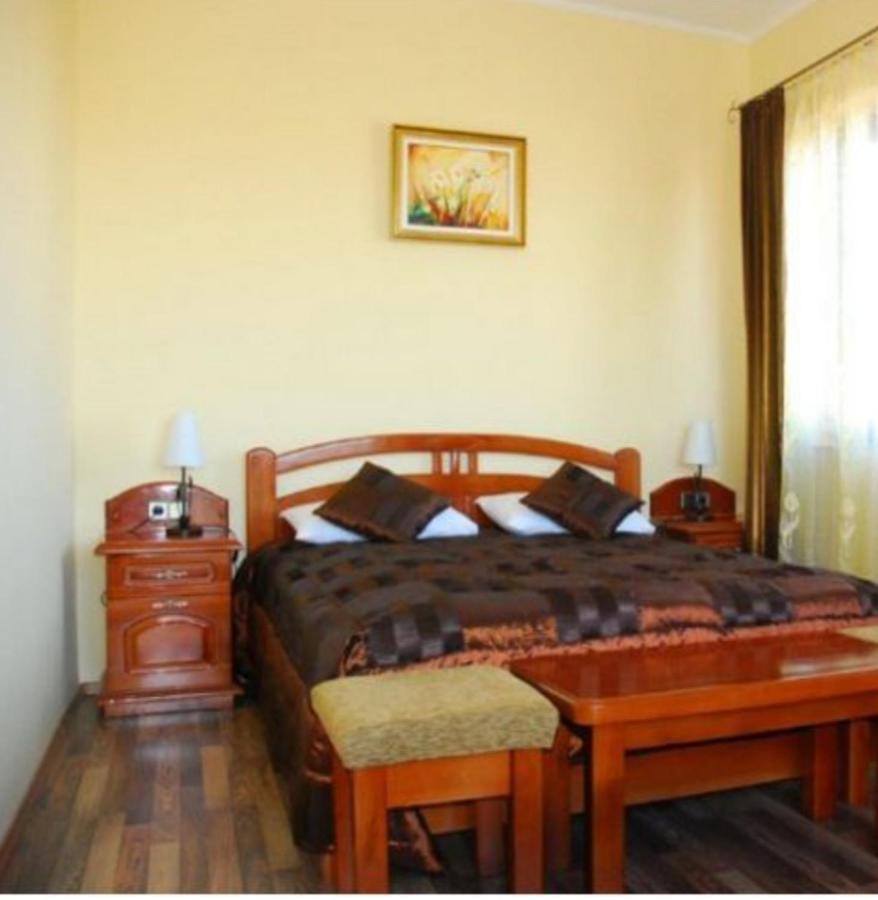 Hotel Casa Optima Oradea Exterior foto